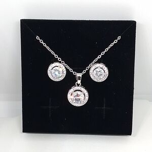 Elegant Silver Necklace and Earring Set